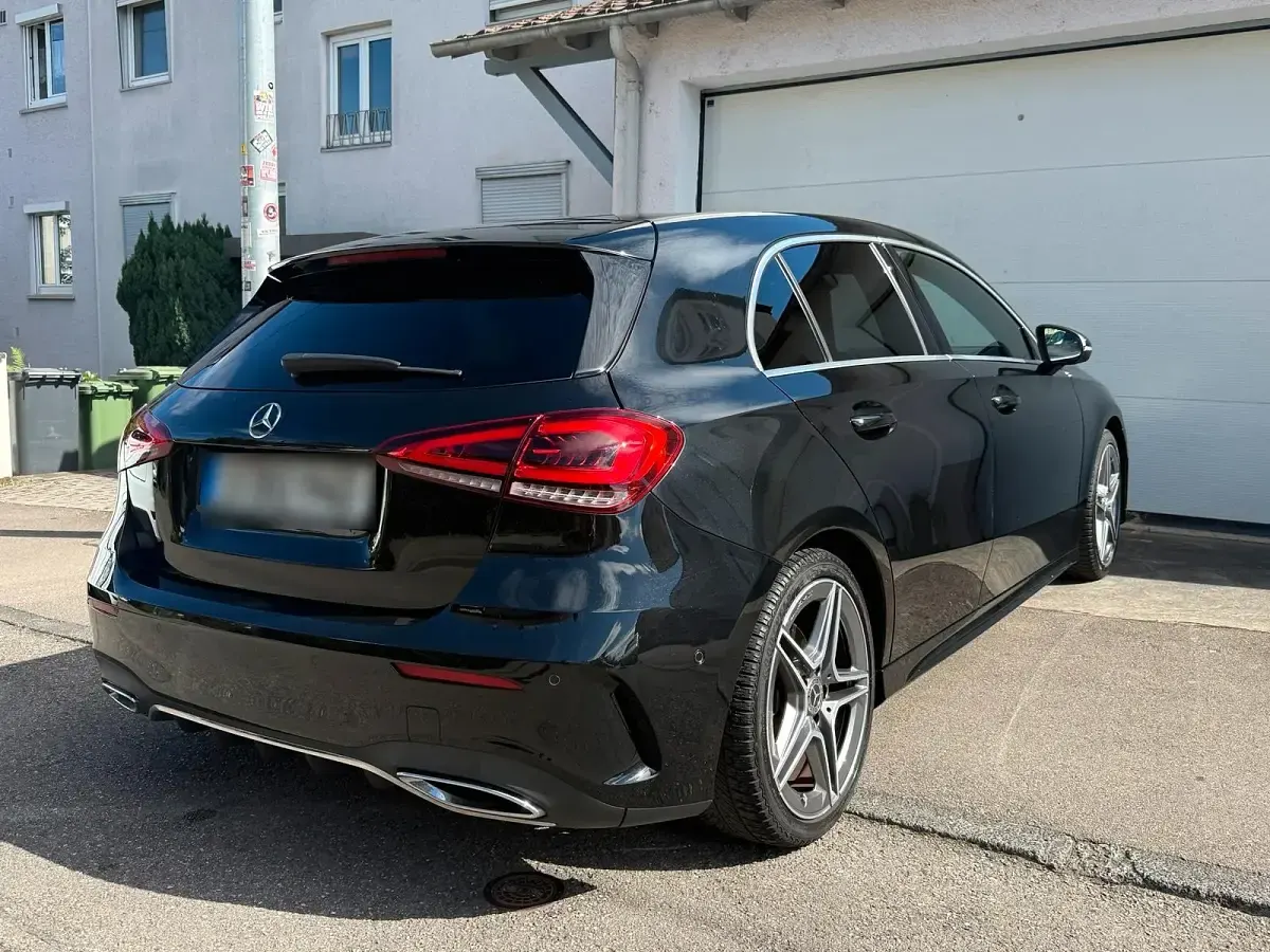 Gebraucht Mercedes A200 AMG 163 PS (119 kW) 2018 Schwarz Limousine