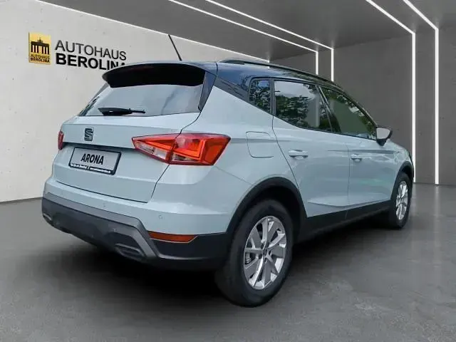 Neu Seat Arona Style 116 PS (85 kW) 2026 Grau SUV