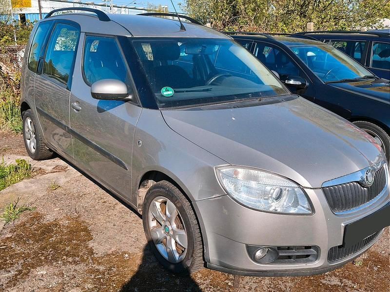 Grau Gebraucht 2007 Skoda Roomster Kombi | 850 € (Guter Preis) - Bild 1/4