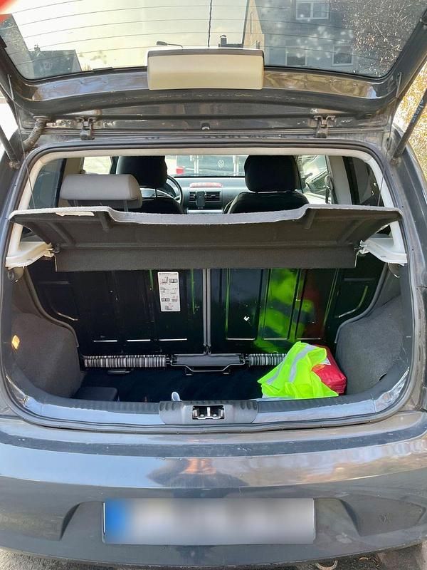 Gebraucht VW Fox Style 75 PS (55 kW) 2010 Grau Kleinwagen