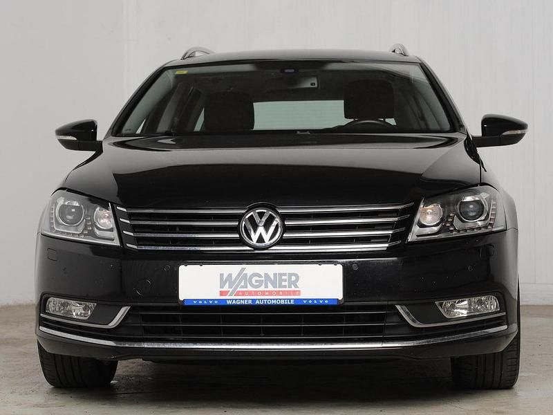 Second-hand VW Passat 140 CP (102 kW) 2014 Negru Break