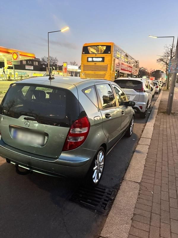 Gebraucht Mercedes A180 109 PS (80 kW) 2006 Grün Kleinwagen