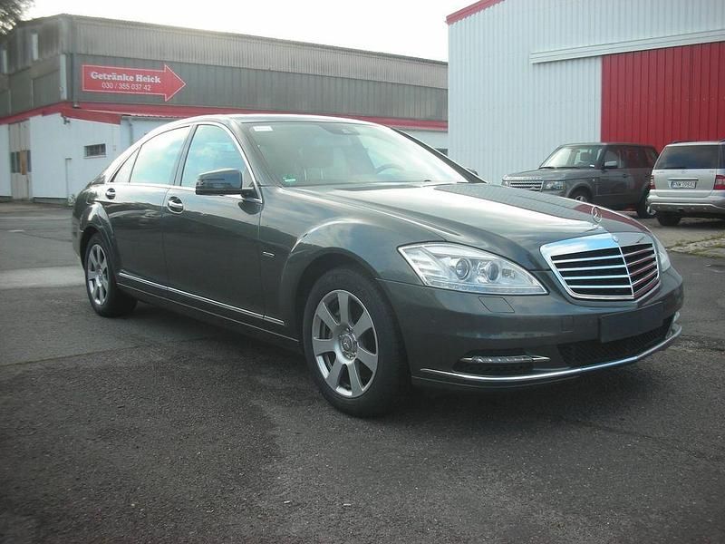 Grau Gebraucht 2012 Mercedes S350L Limousine | 16.541 € (Superpreis) - Bild 1/4