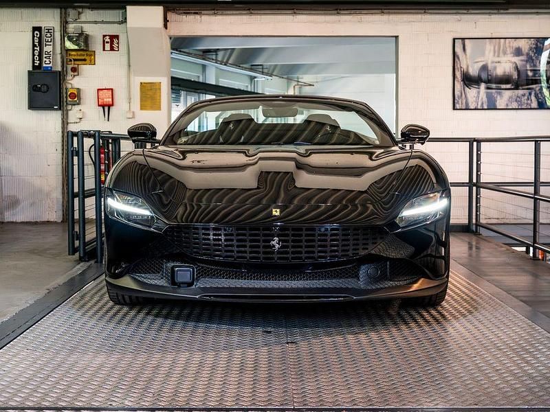 Gebraucht Ferrari Roma 620 PS (456 kW) 2024 Schwarz Cabrio
