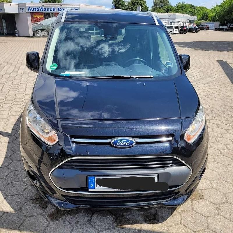 Gebraucht 2015 Ford Tourneo Connect Titanium Van / Kleinbus | 10.800 € (Etwas zu teuer) - Bild 1/4