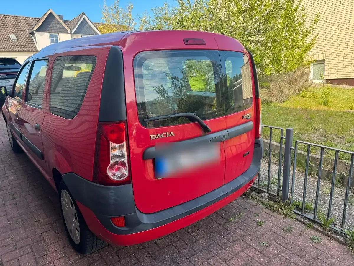 Usata Dacia Logan 75 CV (55 kW) 2009 Rosso Station wagon