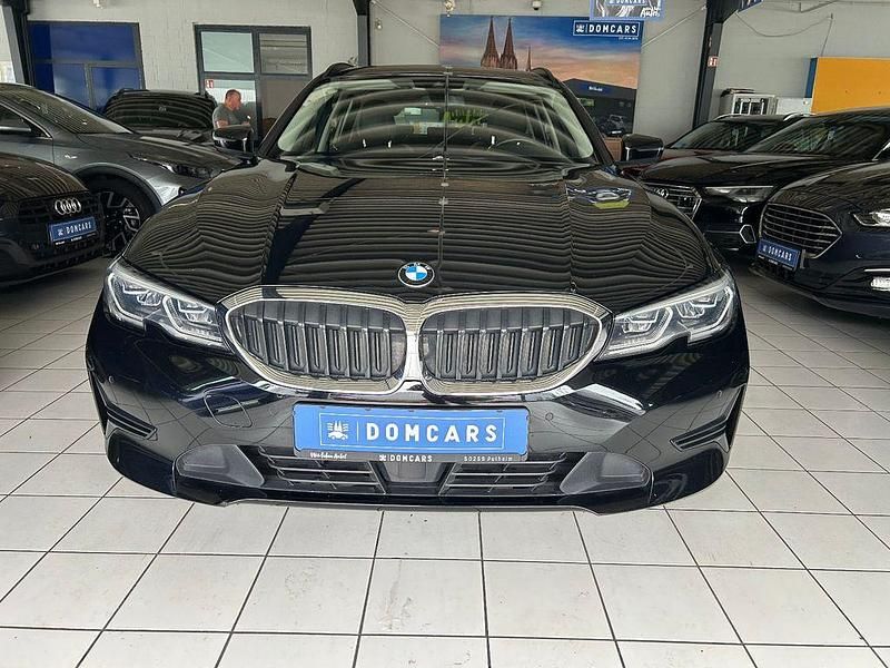 Gebraucht BMW 320 Advantage 190 PS (139 kW) 2021 Schwarz Kombi