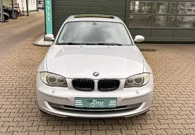 Gebraucht BMW 118 Sport Line 143 PS (105 kW) 2007 Silber Kleinwagen