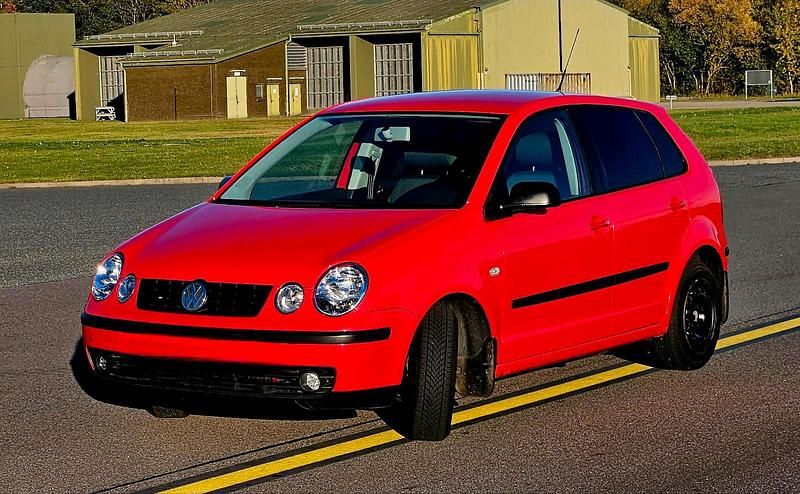 Gebraucht VW Polo 64 PS (47 kW) 2002 Rot Kleinwagen