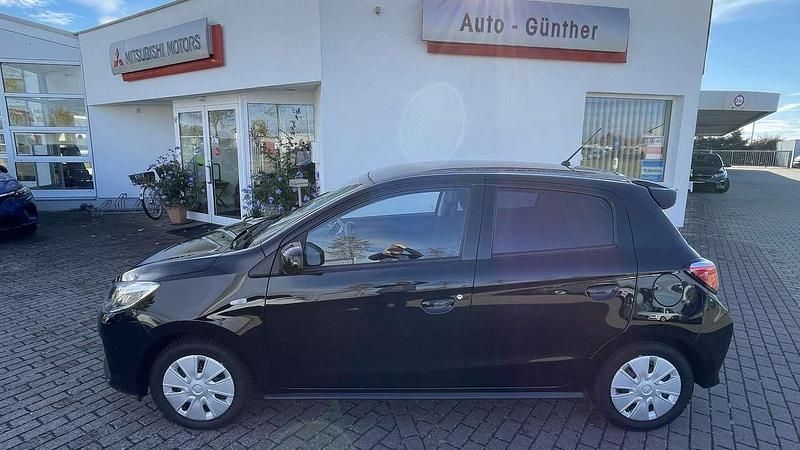 Magicschwarz (p) Gebraucht 2020 Mitsubishi Space Star Edition+ Kleinwagen | 9.500 € (Guter Preis) - Bild 1/4