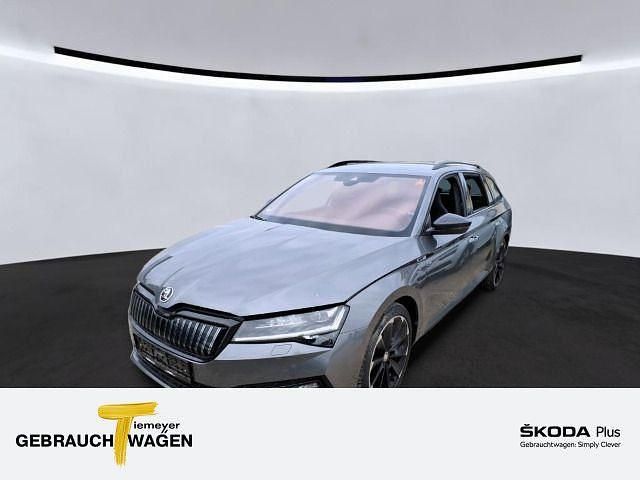 Grau Gebraucht 2022 Skoda Superb SportLine Kombi | 29.570 € (Fairer Preis) - Bild 1/2