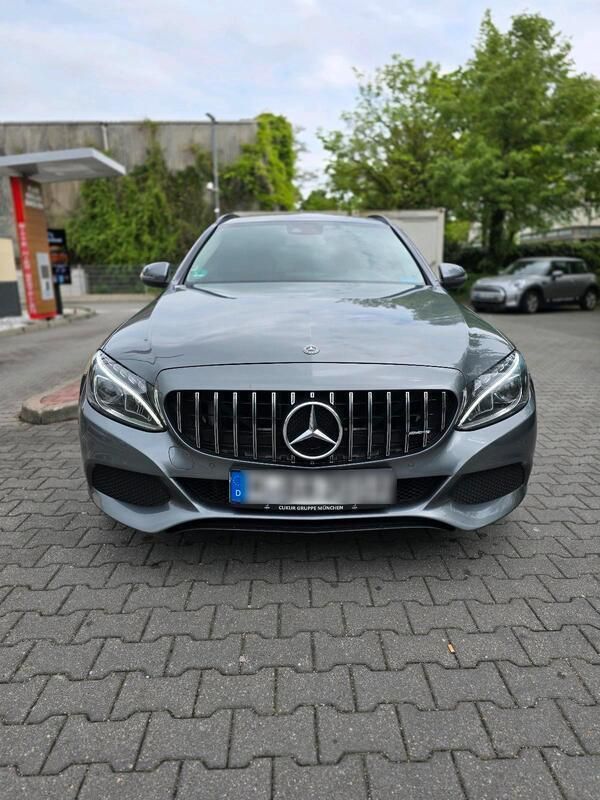 Grau Gebraucht 2017 Mercedes C220 Kombi | 12.999 € (Guter Preis) - Bild 1/4