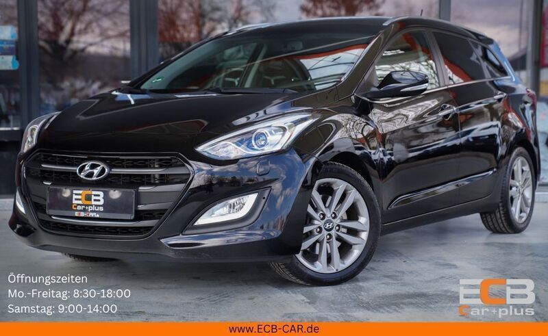 Schwarz Gebraucht 2017 Hyundai i30 Premium Kombi | 14.890 € (Fairer Preis) - Bild 1/4