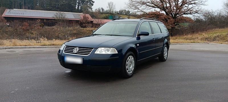 Gebraucht VW Passat 102 PS (75 kW) 2002 Blau Kombi