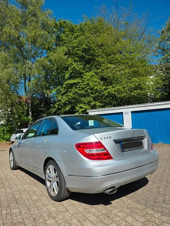Gebraucht Mercedes 220 170 PS (125 kW) 2013 Silber Limousine