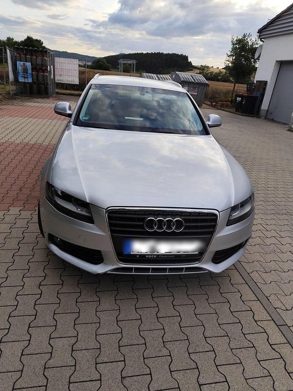 Silber Gebraucht 2008 Audi A4 Kombi | 6.500 € (Teuer) - Bild 1/4