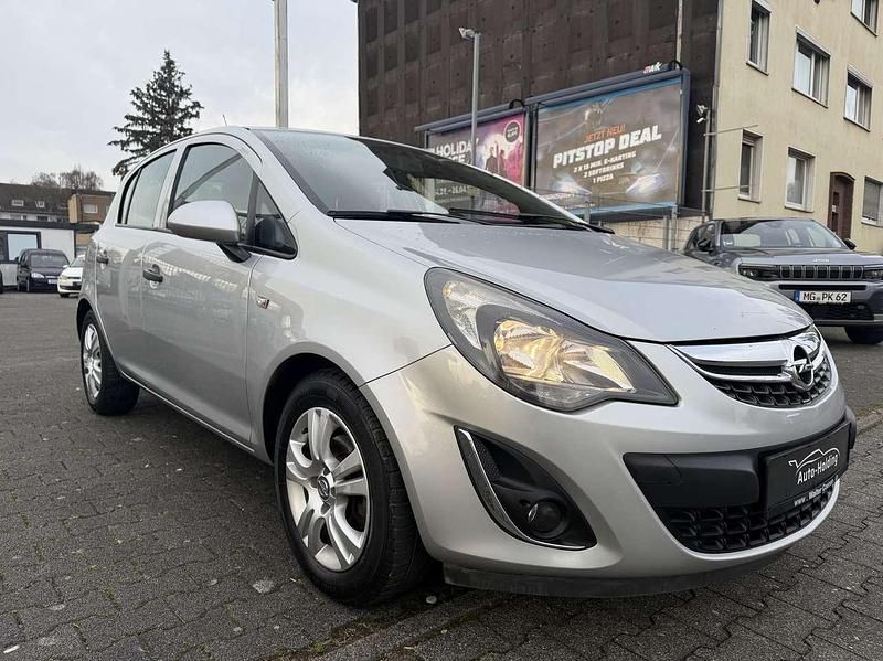 Gebraucht Opel Corsa Innovation 86 PS (63 kW) 2014 Silber Limousine