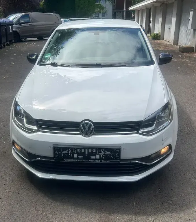 Gebraucht VW Polo 90 PS (66 kW) 2014 Weiß Limousine