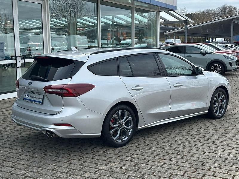 Gebraucht Ford Focus ST-Line X 155 PS (114 kW) 2025 Silber Limousine