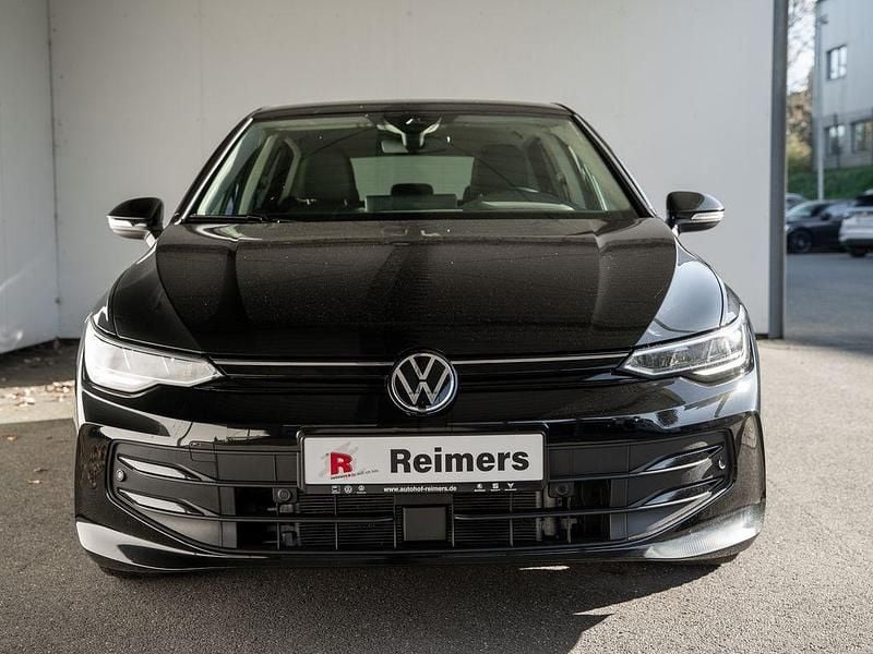 Gebraucht VW Golf VIII Life 116 PS (85 kW) 2024 Schwarz Limousine