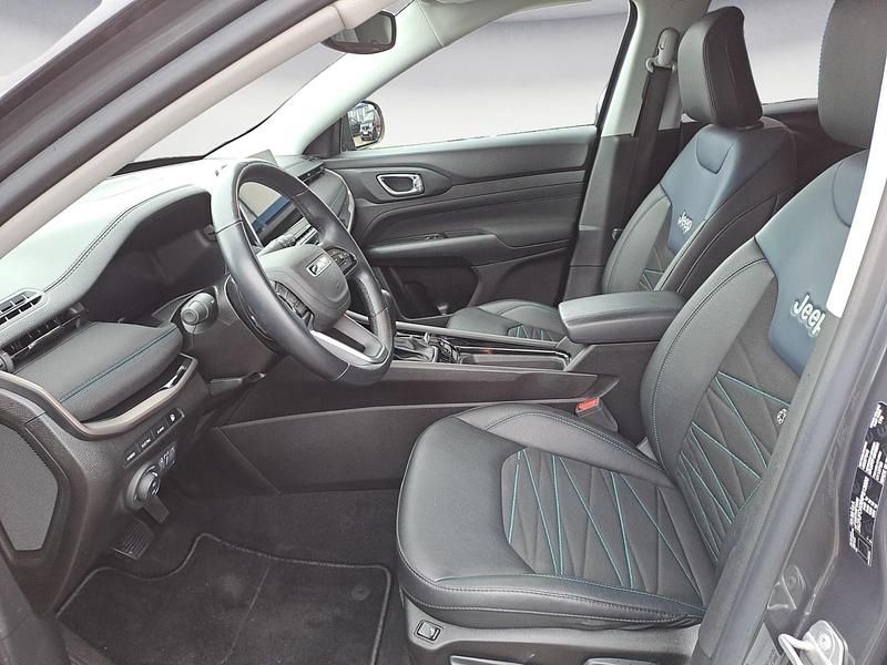 Gebraucht Jeep Compass Limited 181 PS (133 kW) 2022 Grau SUV