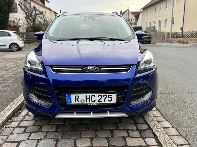 Gebraucht Ford Kuga Titanium 150 PS (110 kW) 2015 Blau SUV