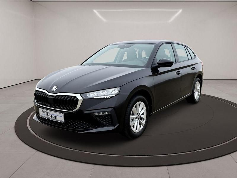 Neu Skoda Scala 150 PS (110 kW) 2026 Grau Kleinwagen