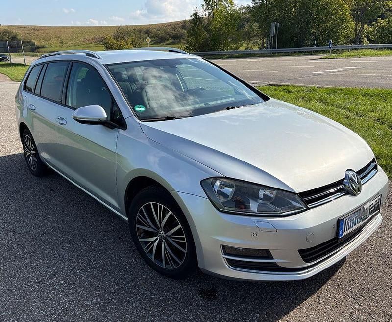 Silber Gebraucht 2017 VW Golf VII Allstar Kombi | 9.500 € (Superpreis) - Bild 1/4