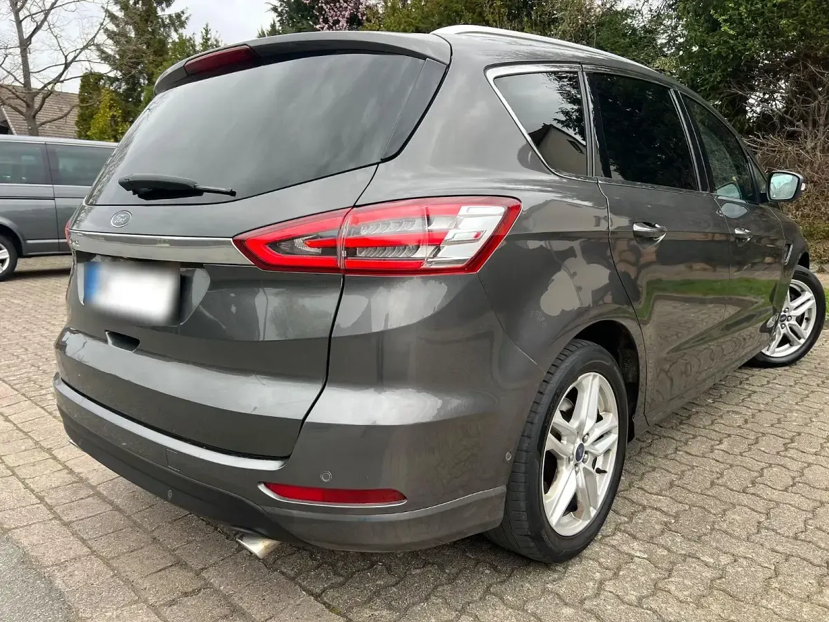 Occasion Ford S-MAX Titanium 150 ch (110 kW) 2016 Gris Monospace