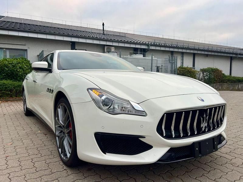 Weiß Gebraucht 2017 Maserati Quattroporte Limousine | 42.990 € (Fairer Preis) - Bild 1/4