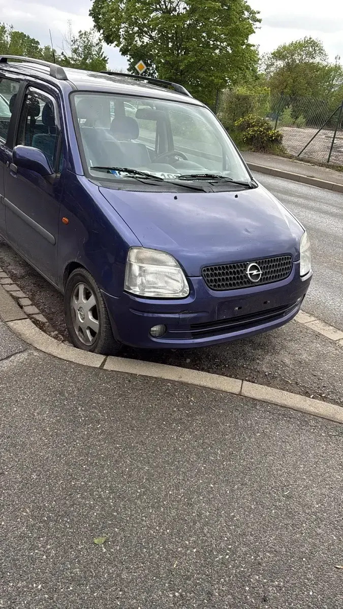 Gebraucht Opel Agila 75 PS (55 kW) 2001 Blau Van / Kleinbus