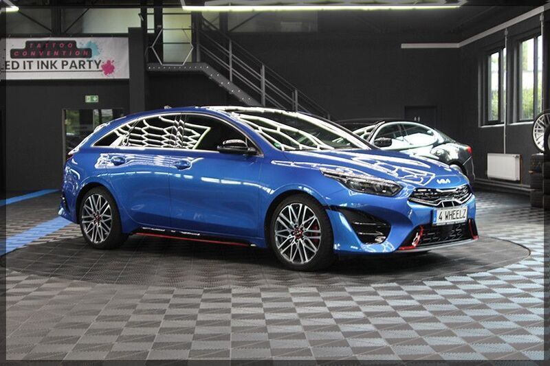 Blau Gebraucht 2022 Kia Ceed GT Limousine | 23.999 € (Fairer Preis) - Bild 1/4