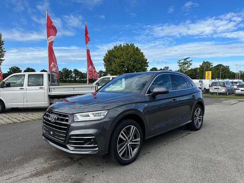 Grau Gebraucht 2020 Audi Q5 S-Line SUV | 27.800 € (Superpreis) - Bild 1/4