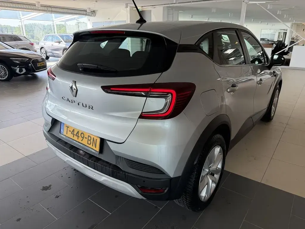 Gebraucht Renault Captur Evolution 91 PS (66 kW) 2023 Grau SUV