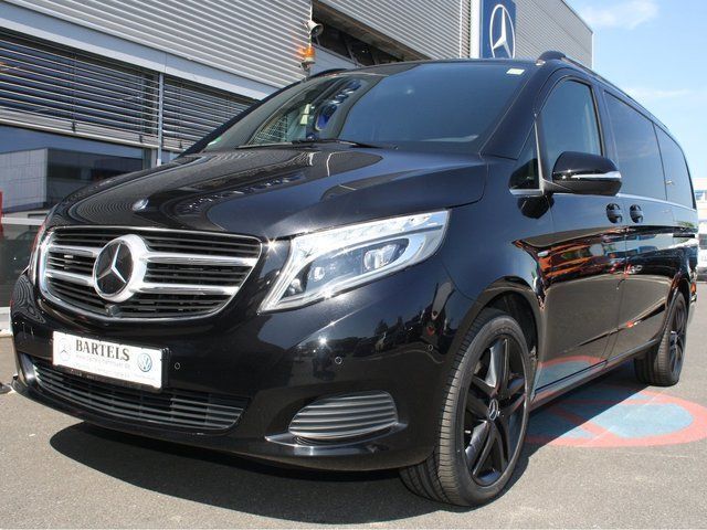 Gebraucht Mercedes V250 Avantgarde Edition 190 PS (139 kW) 2015 Schwarz metallic Van / Kleinbus