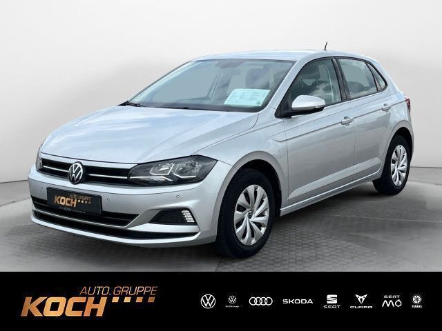 Silber Gebraucht 2021 VW Polo Comfortline Limousine | 14.260 € (Etwas zu teuer) - Bild 1/4