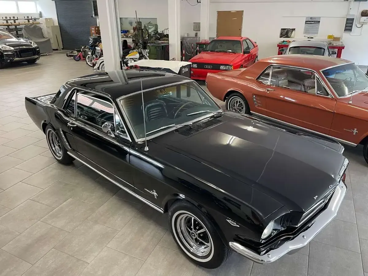 Occasion Ford V8 200 ch (147 kW) 1965 Noir Coupé