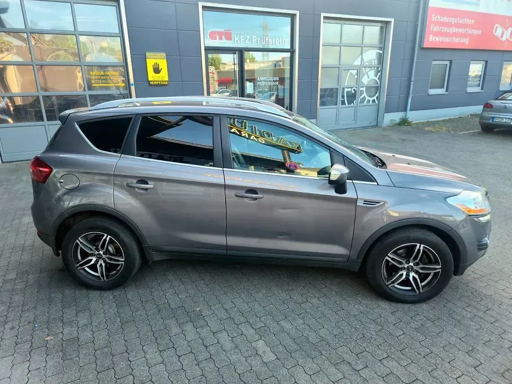 Używany Ford Kuga Titanium 163 KM (119 kW) 2012 Szary SUV