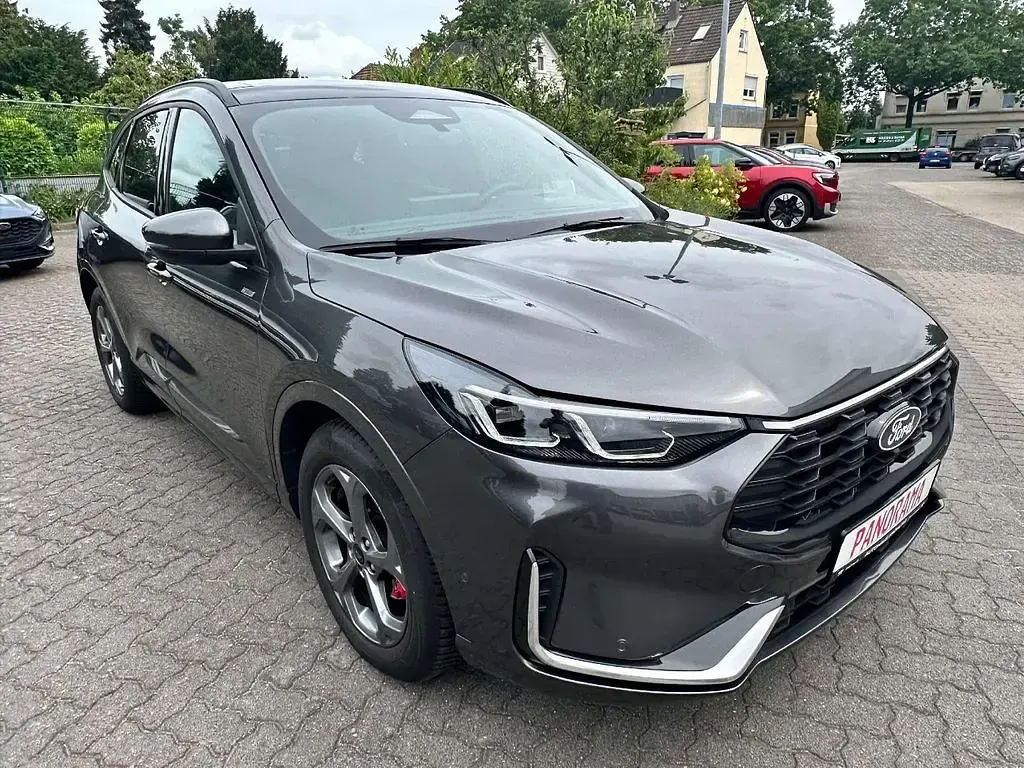 Gebraucht Ford Kuga ST-Line X 186 PS (136 kW) 2025 Magneticgrau (metallic) SUV