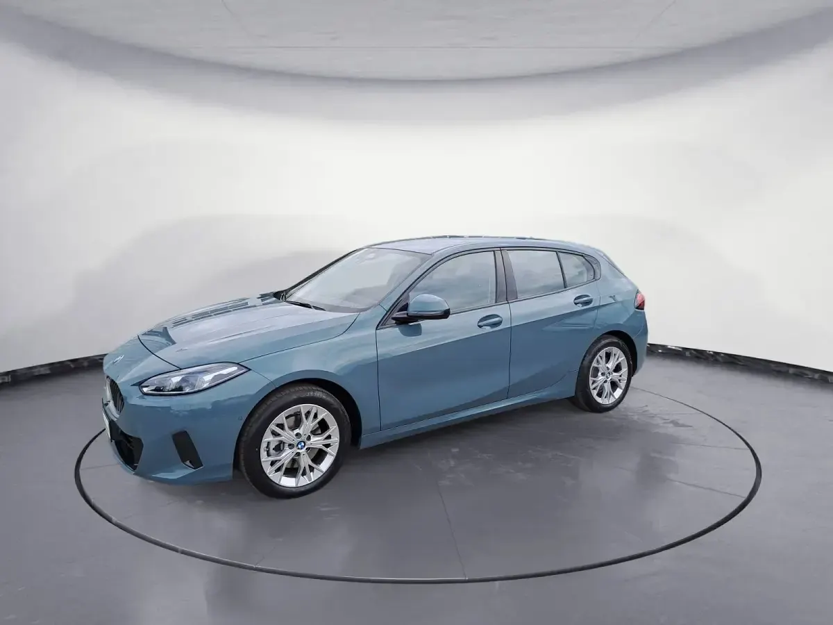 Gebraucht BMW 120 170 PS (125 kW) 2025 Grün Kleinwagen