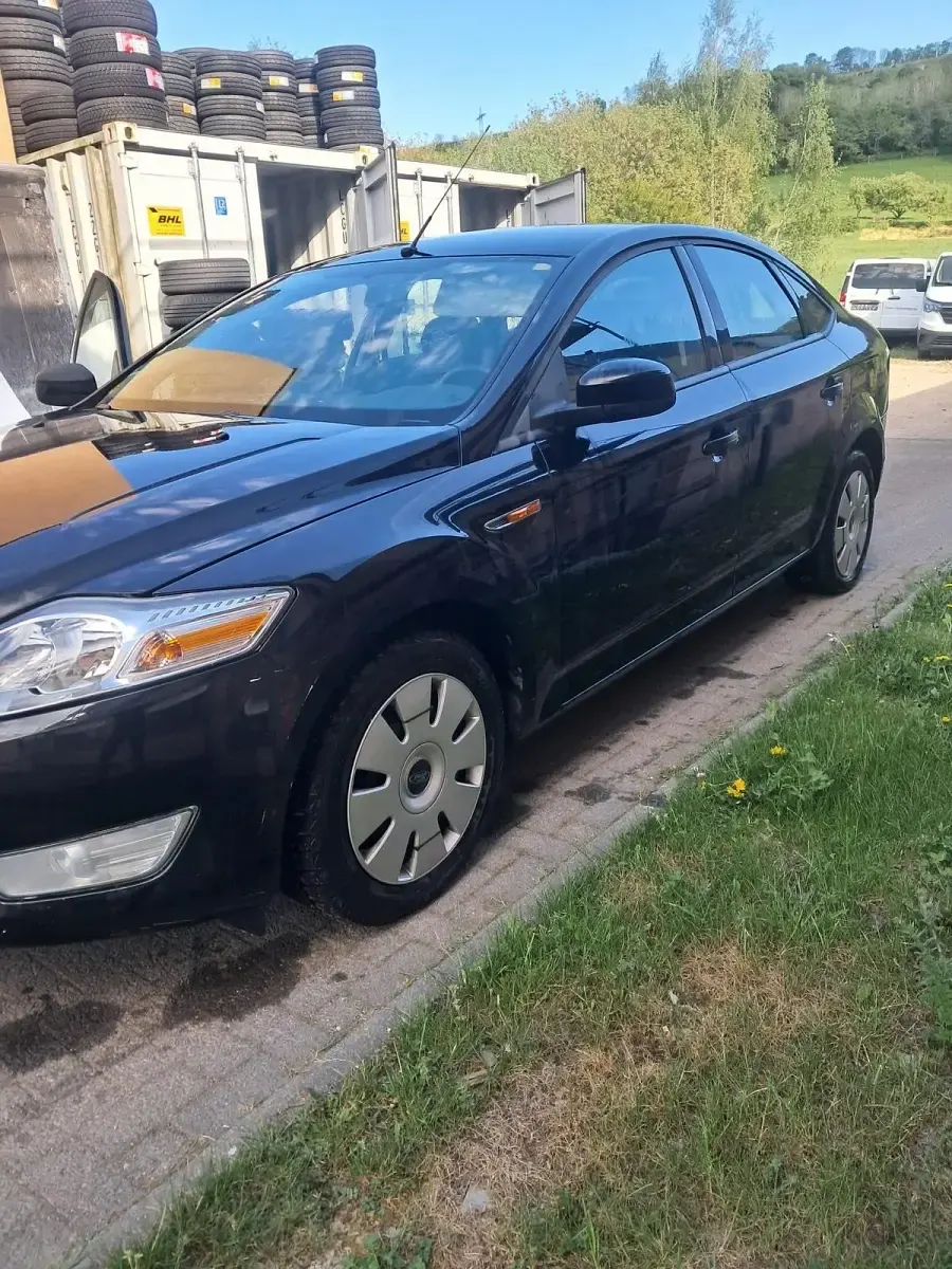 Używany Ford Mondeo 125 KM (91 kW) 2009 Czarny Sedan/Limuzyna