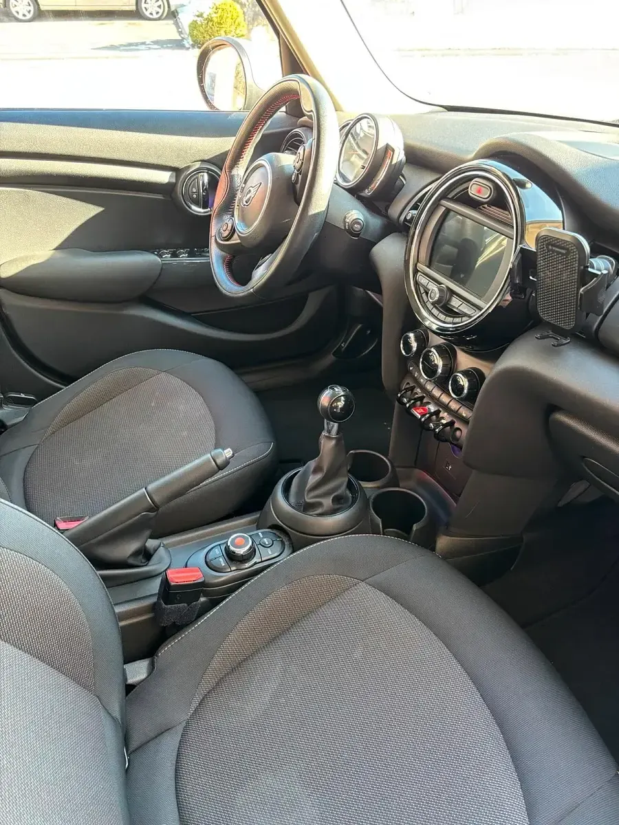 Gebraucht Mini John Cooper Works 102 PS (75 kW) 2019 Grau Kleinwagen