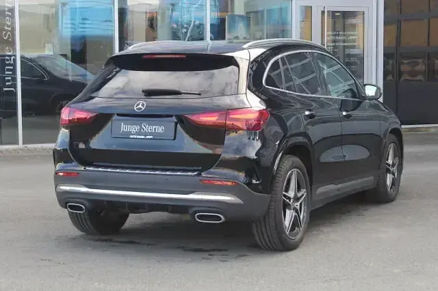 Gebraucht Mercedes GLA200 AMG 150 PS (110 kW) 2023 Schwarz SUV