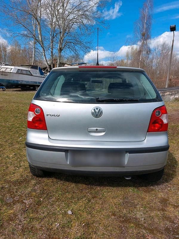 Gebraucht VW Polo 54 PS (39 kW) 2002 Silber Kleinwagen