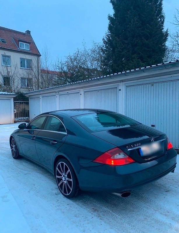 Gebraucht Mercedes CLS320 224 PS (164 kW) 2006 Andere farben Coupé