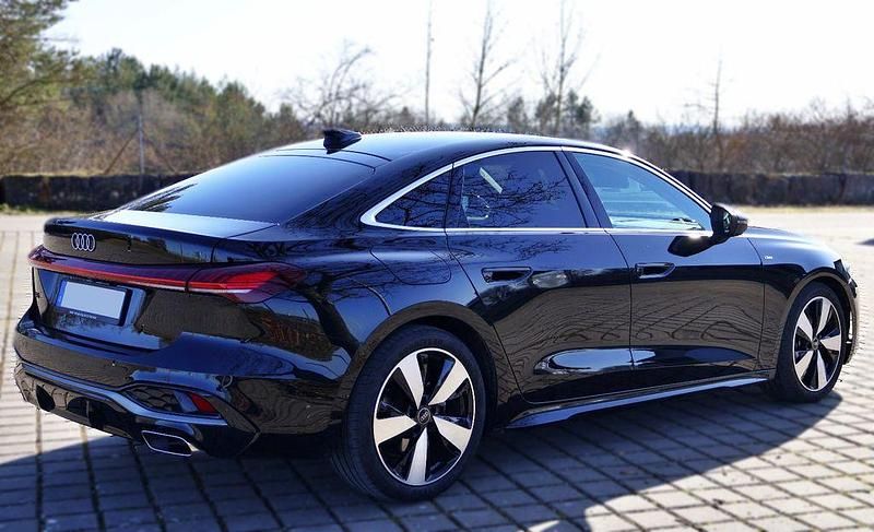 Gebraucht Audi A5 S-Line 150 PS (110 kW) 2025 Schwarz Limousine