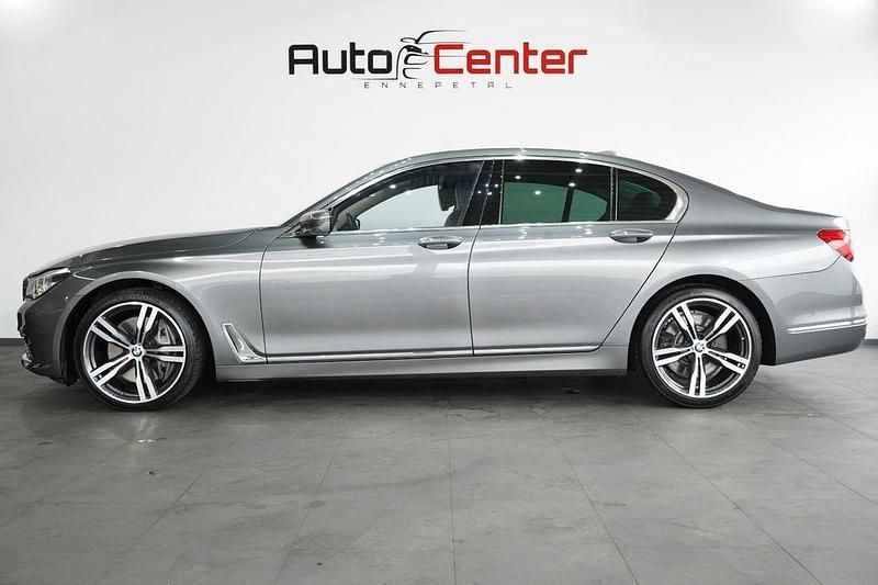 Gebraucht BMW 750 Performance 449 PS (330 kW) 2016 Grau Limousine