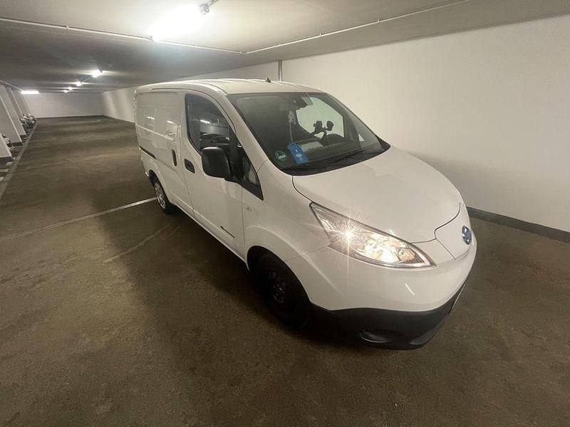 Weiß Gebraucht 2021 Nissan e-NV200 Van | 12.800 € (Guter Preis) - Bild 1/4