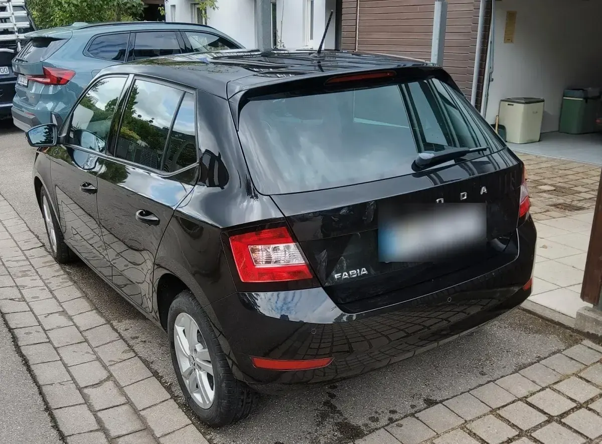 Gebraucht Skoda Fabia Ambition 95 PS (69 kW) 2020 Schwarz Kleinwagen
