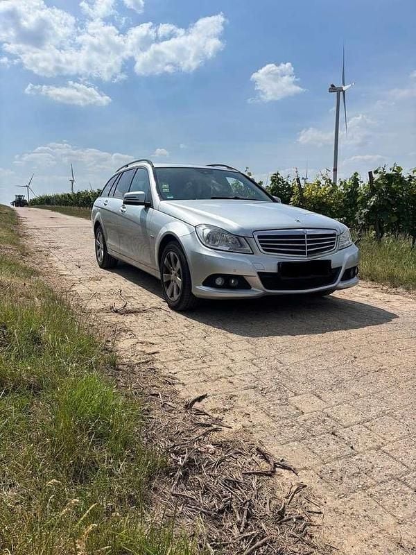 Silber Gebraucht 2012 Mercedes C200 Elegance Kombi | 6.000 € (Fairer Preis) - Bild 1/4